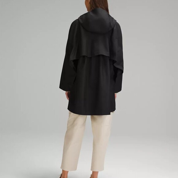 Lululemon Mid-Length Waterproof Rain Coat - size Medium - Black - Picture 2 of 16